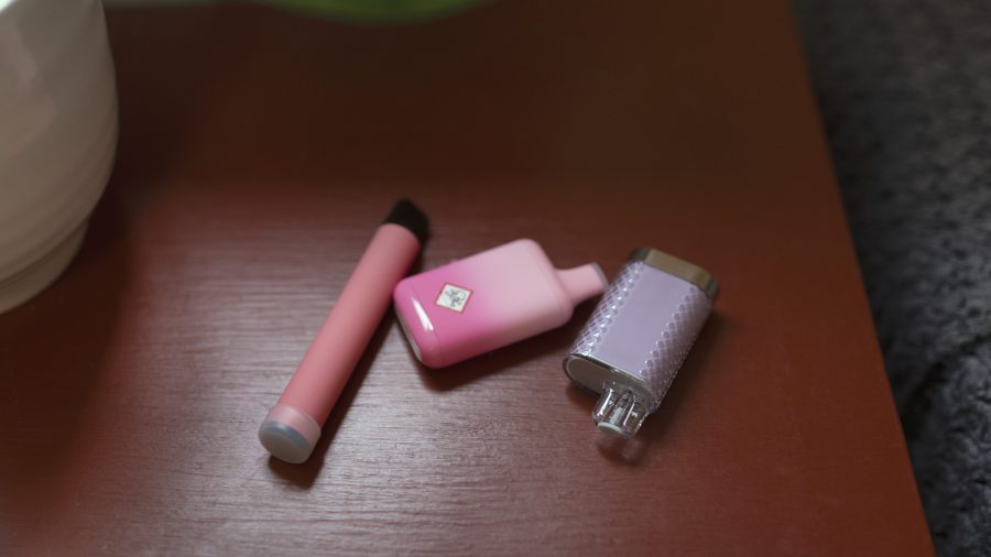 Florida teacher showed up to class using cocaine and forced students to use e-cigarettes: report