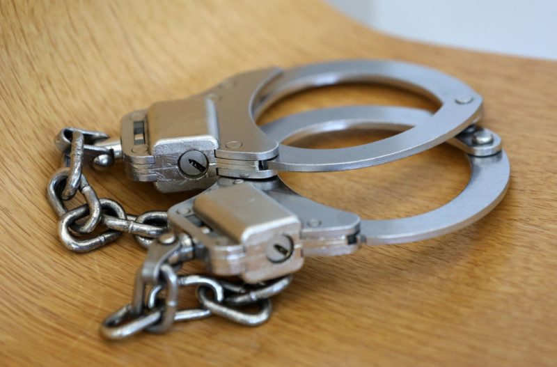 Former Florida lawmaker charged with writing fraudulent checks