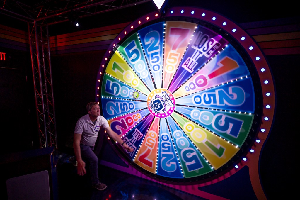 Players join live game show at Great Big Game Show Orlando